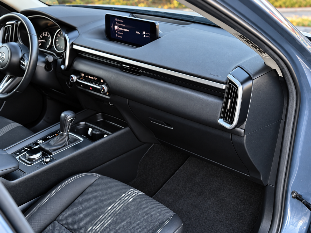 Photo 15 of this Mazda CX-50