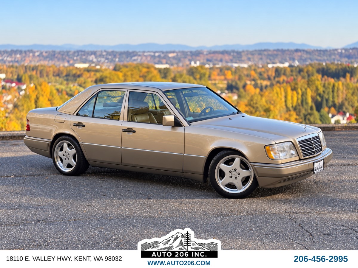 1995 Mercedes-Benz E320 