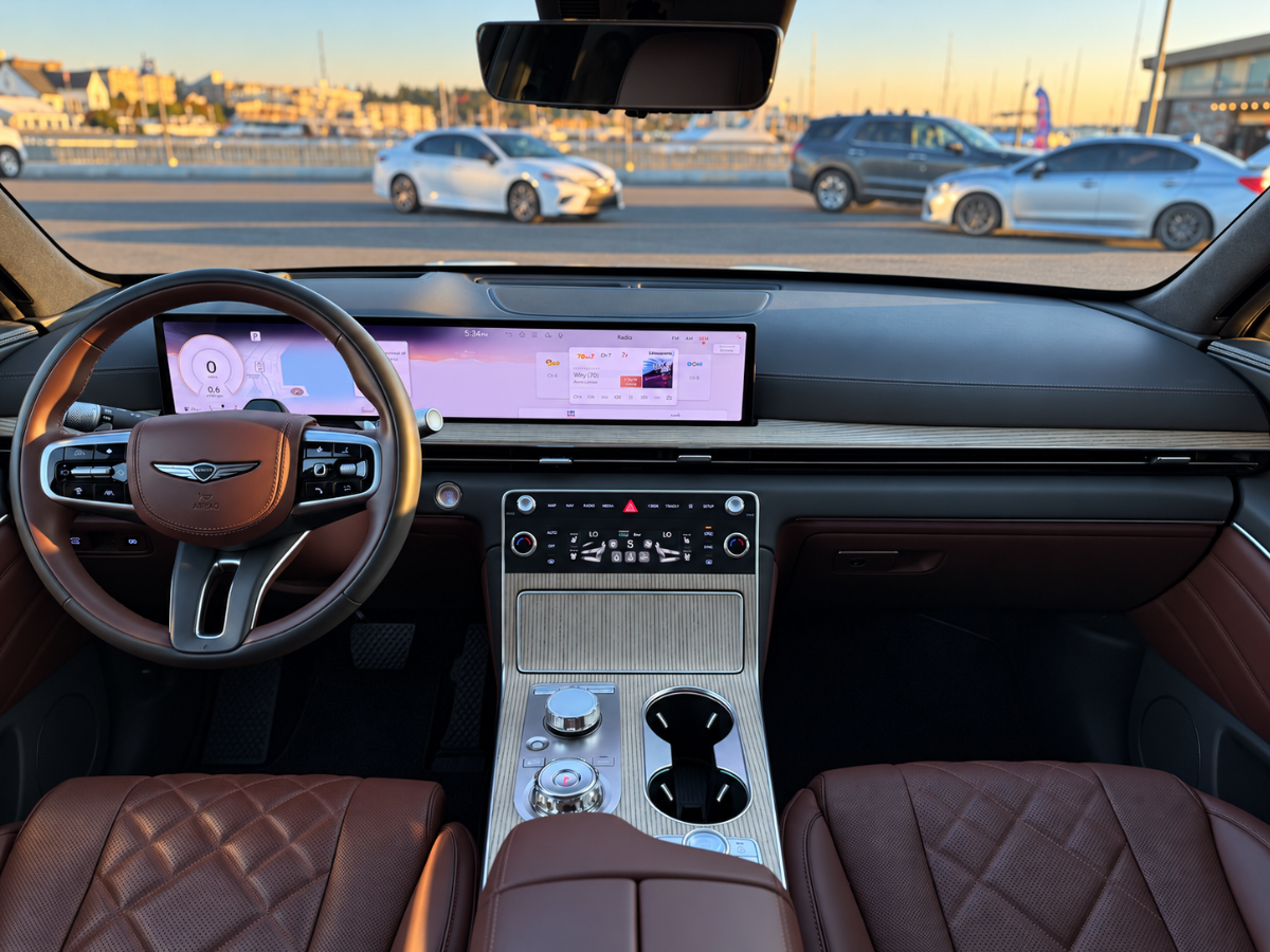 Photo 22 of this Genesis GV80