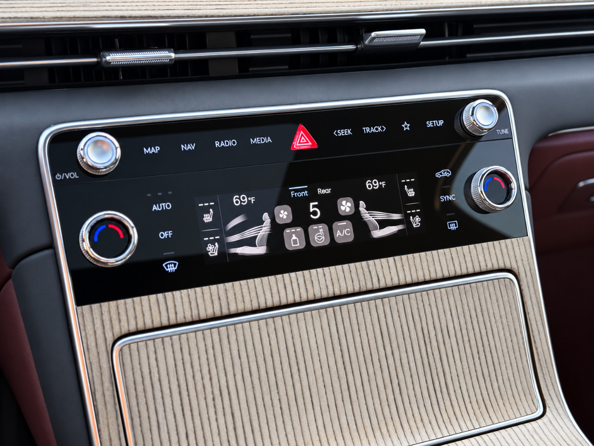Photo 28 of this Genesis GV80