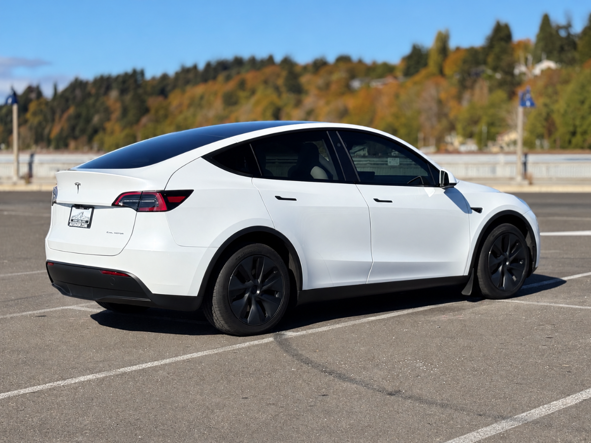 Photo 3 of this Tesla Model Y