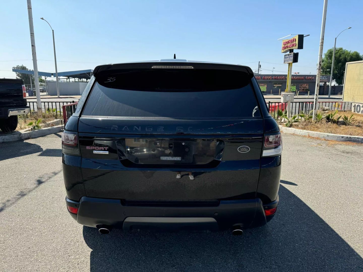 2016 Land Rover Range Rover Sport SuperCharged photo 3