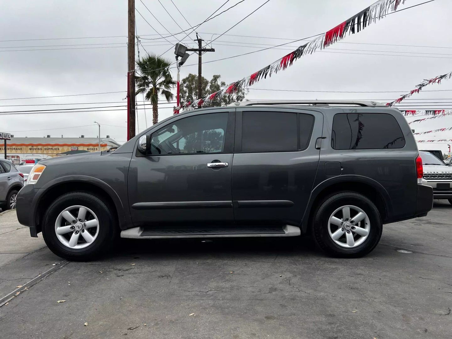 2011 Nissan Armada SV - Photo 3