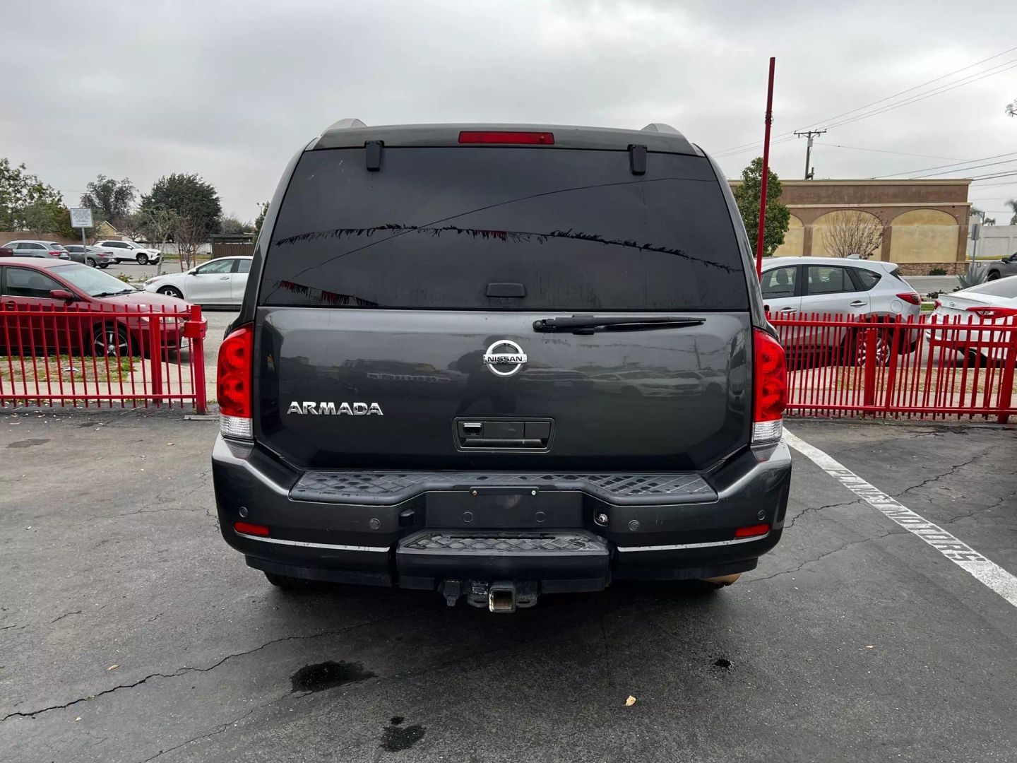 2011 Nissan Armada SV - Photo 5