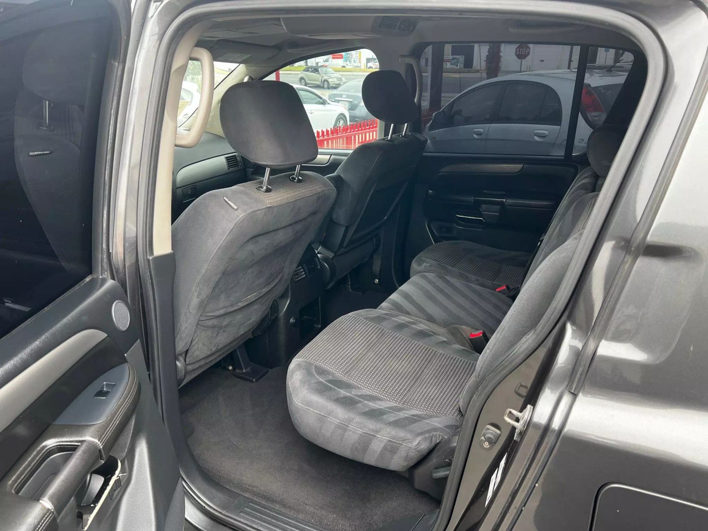 2011 Nissan Armada SV - Photo 11