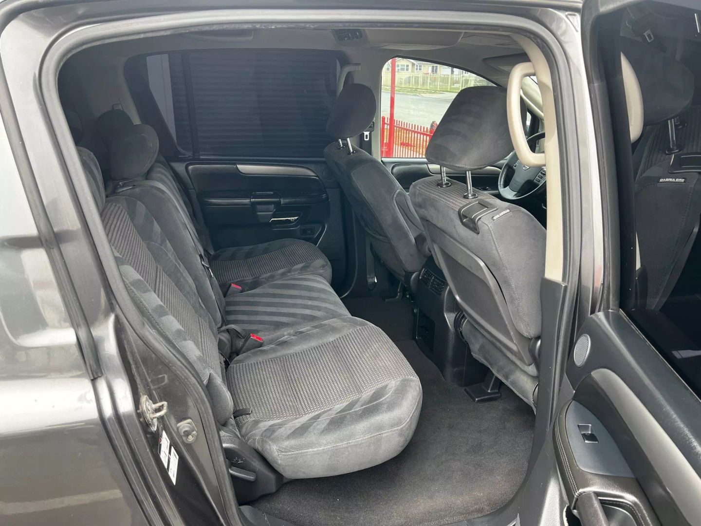 2011 Nissan Armada SV - Photo 15