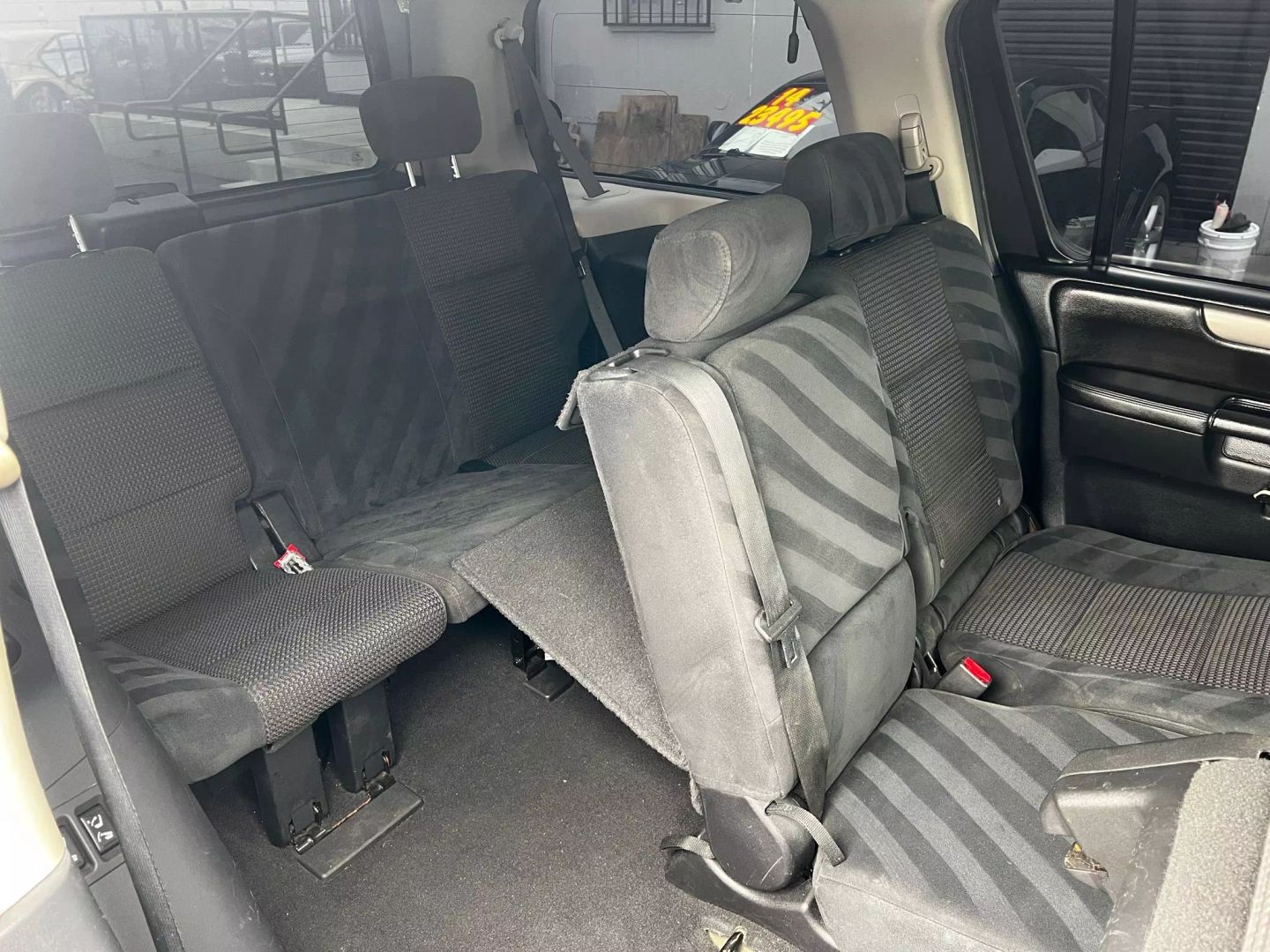 2011 Nissan Armada SV - Photo 17
