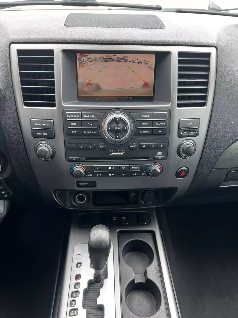 2011 Nissan Armada SV - Photo 24