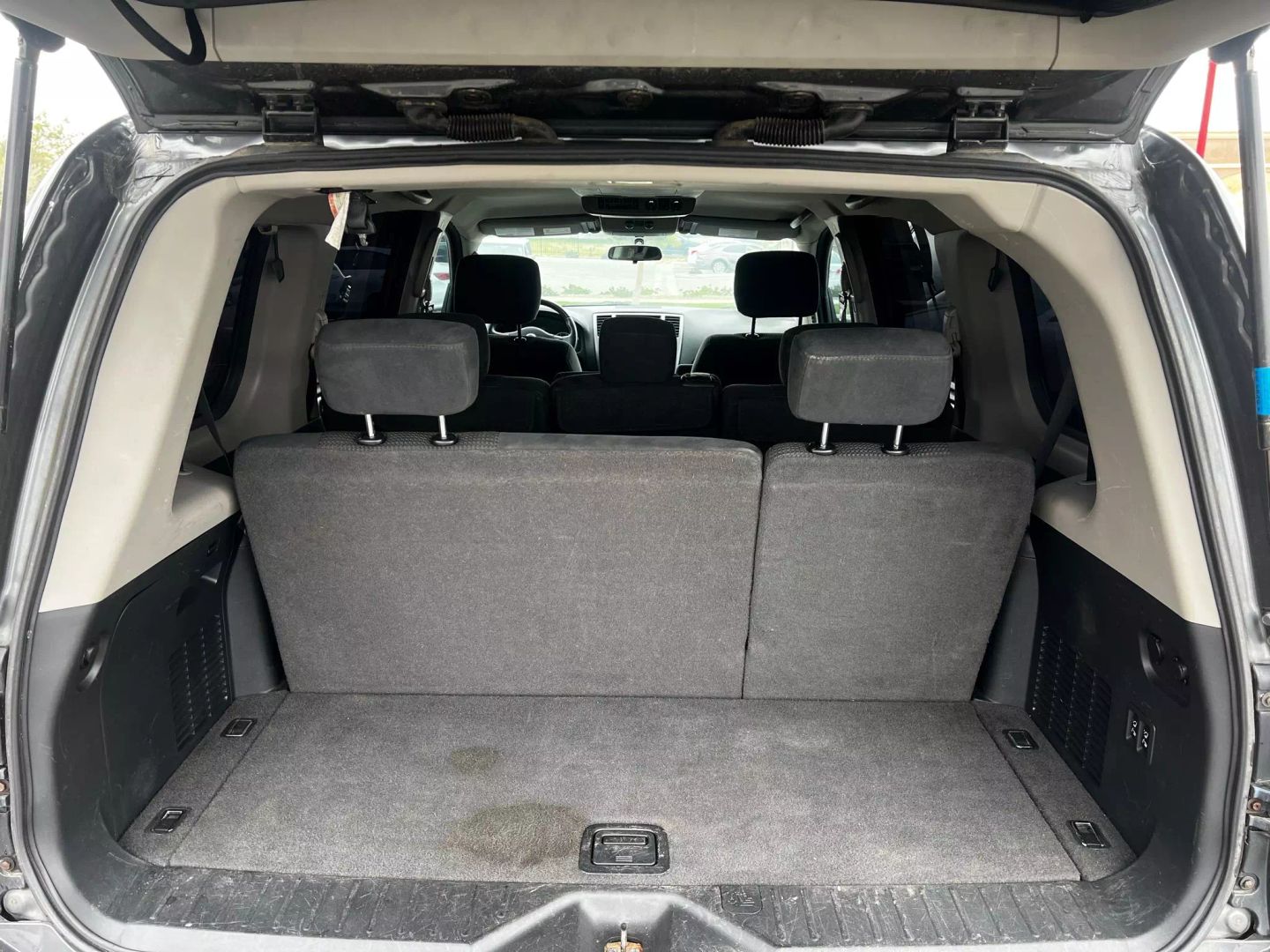 2011 Nissan Armada SV - Photo 26