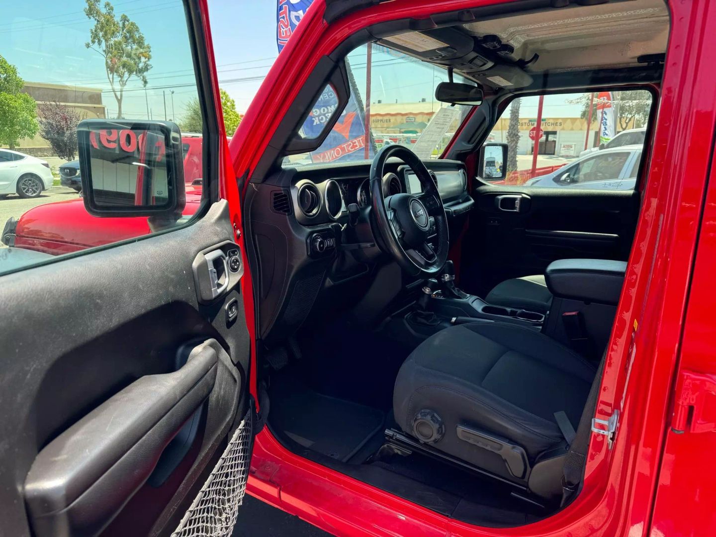 2020 Jeep Wrangler Unlimited Sport S photo 9