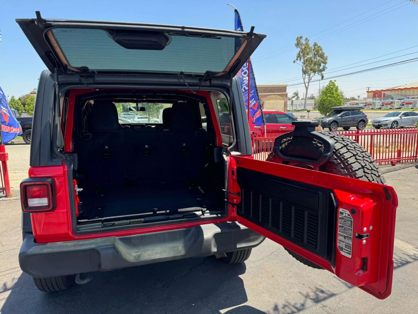 2020 Jeep Wrangler Unlimited Sport S photo 11