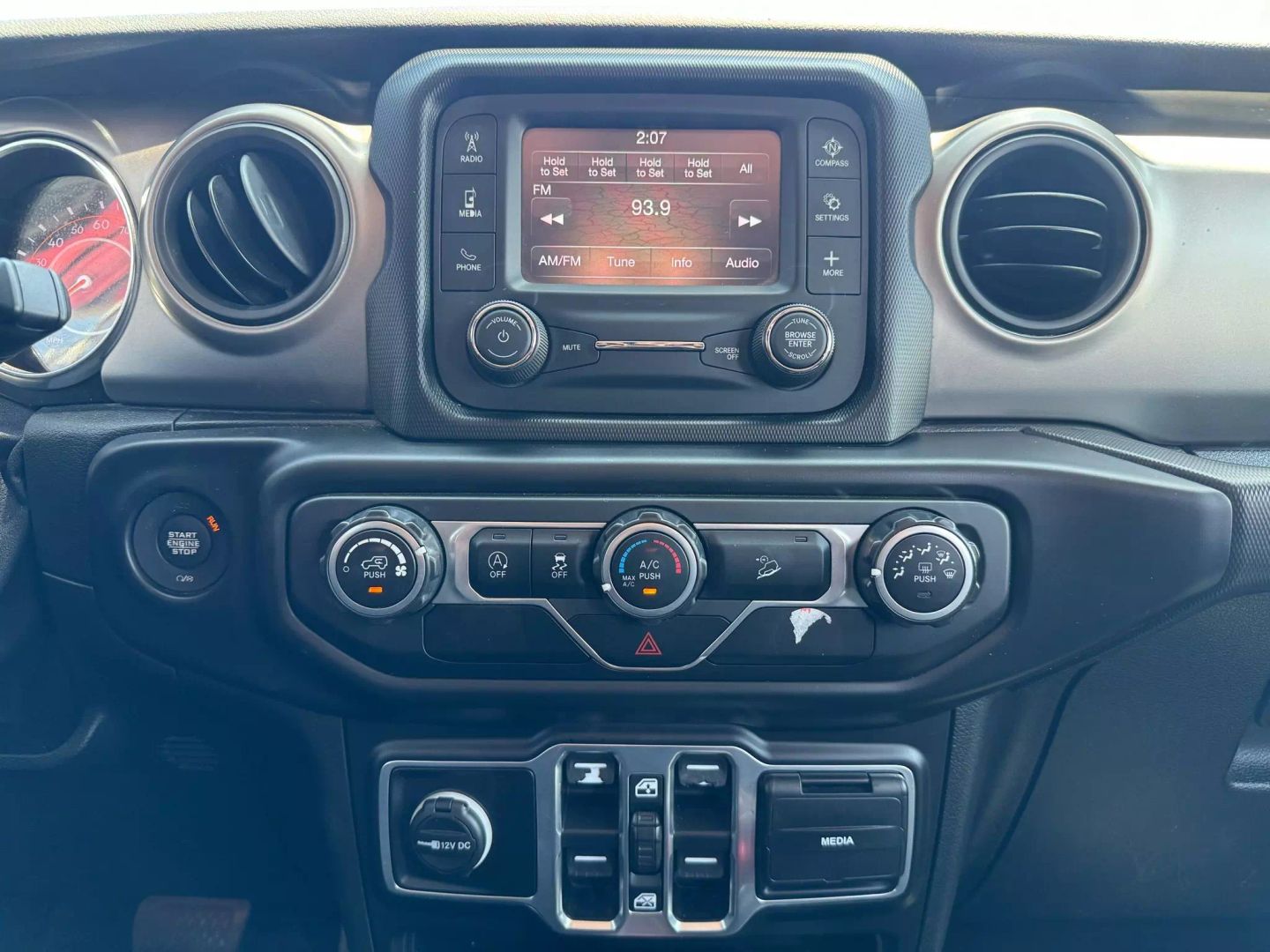 2020 Jeep Wrangler Unlimited Sport S photo 19