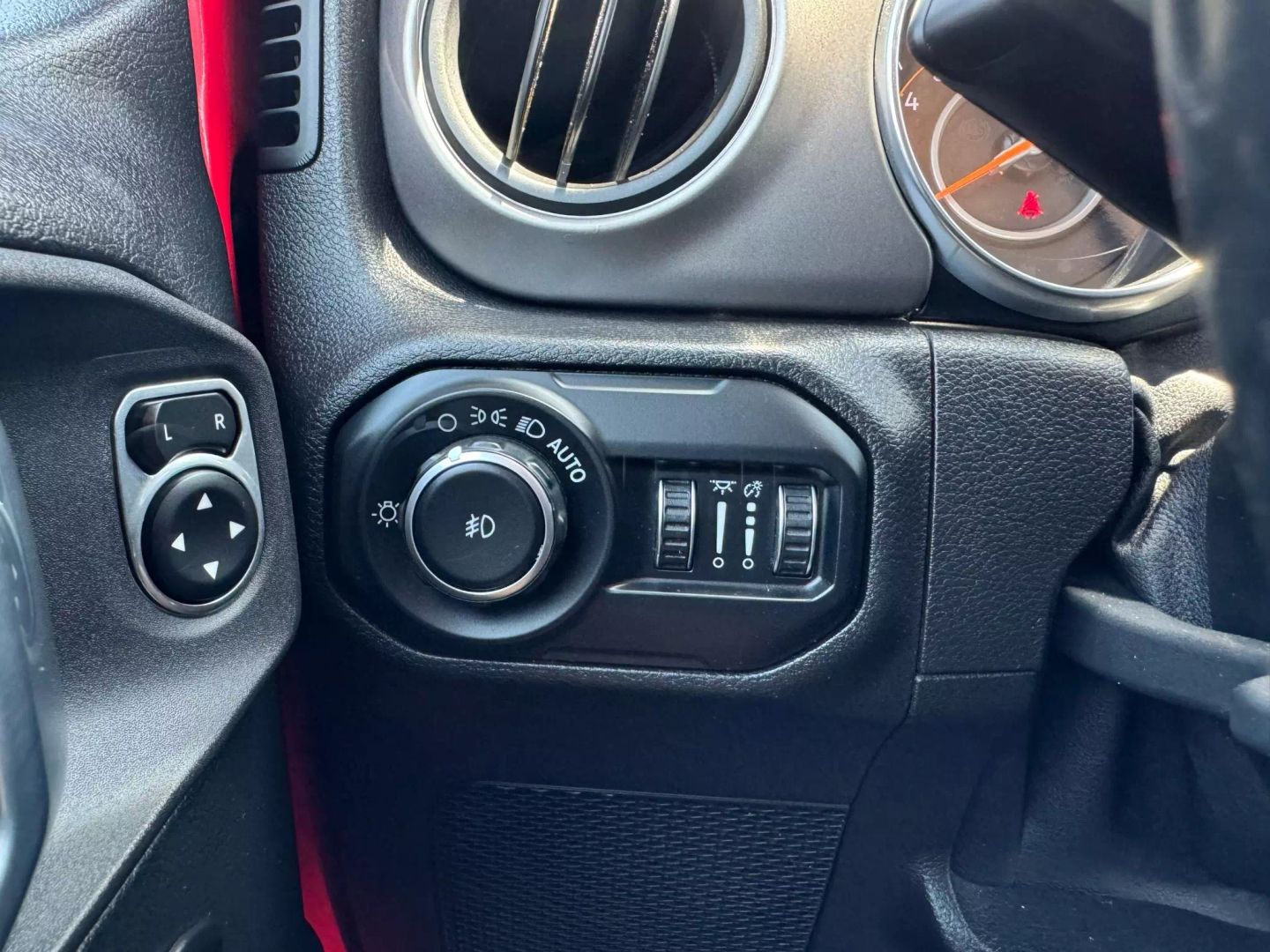 2020 Jeep Wrangler Unlimited Sport S photo 21