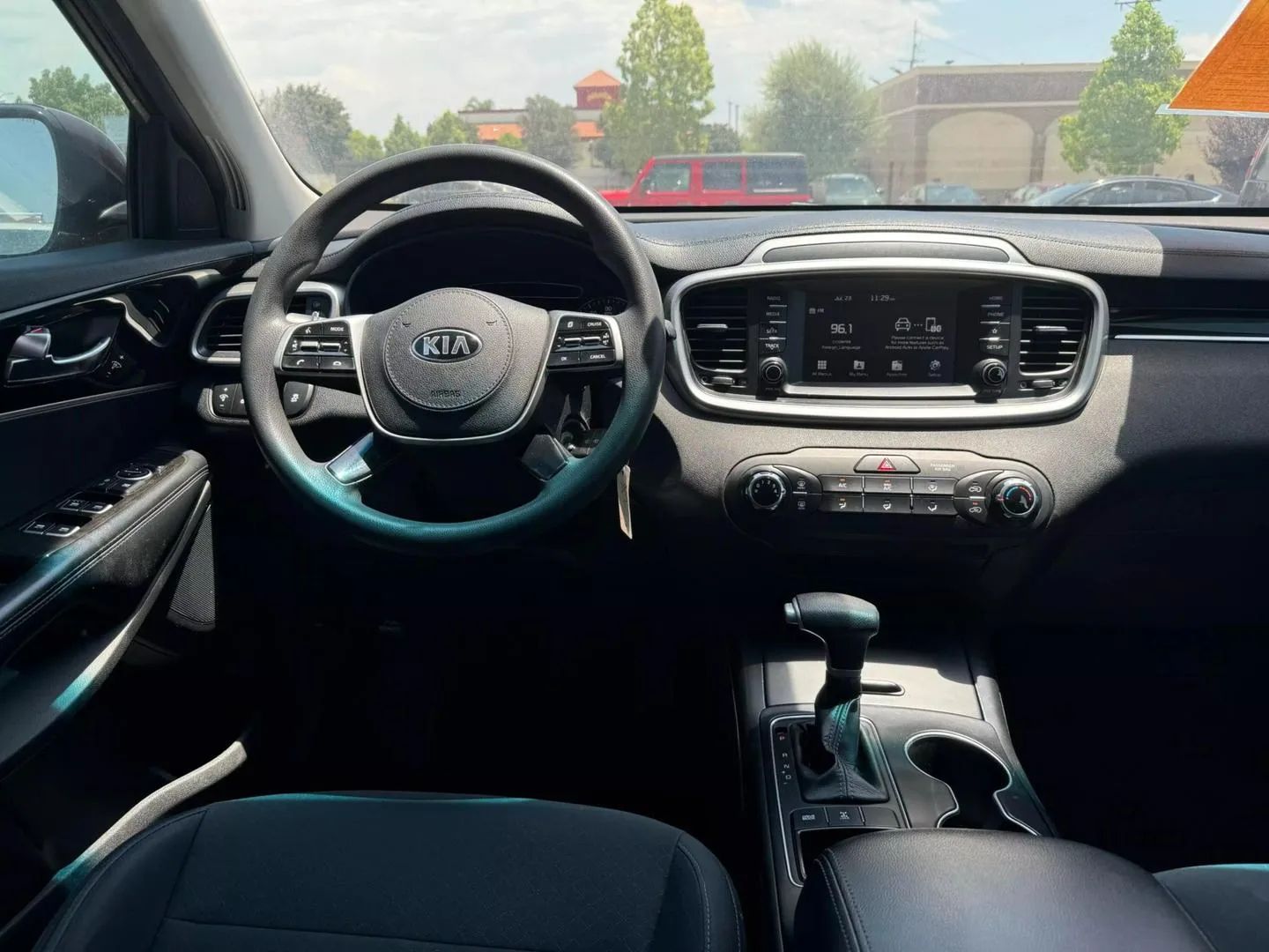 Photo 3 of this Kia Sorento