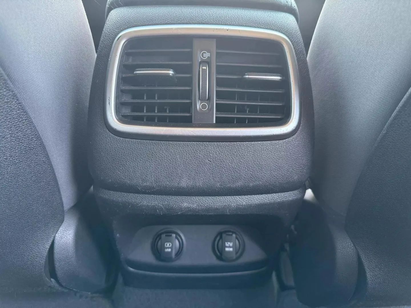 Photo 7 of this Kia Sorento