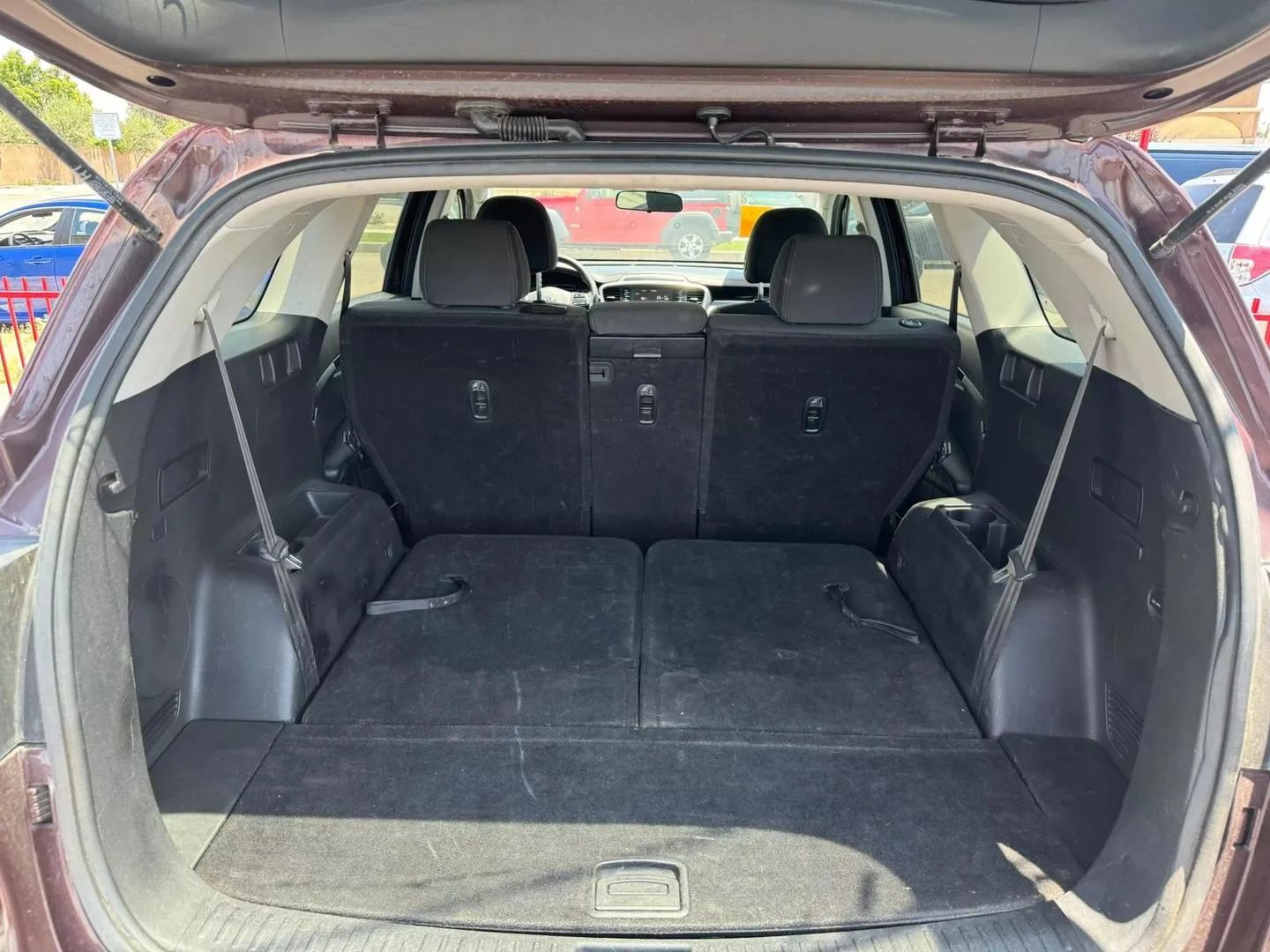 Photo 17 of this Kia Sorento