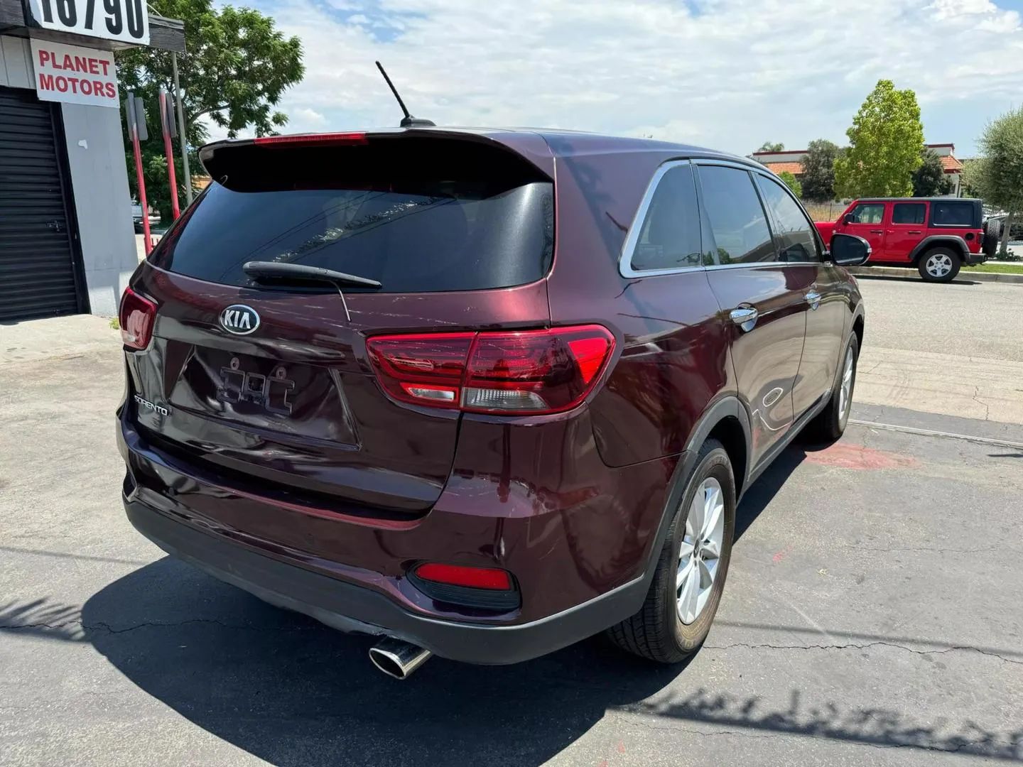 Photo 21 of this Kia Sorento