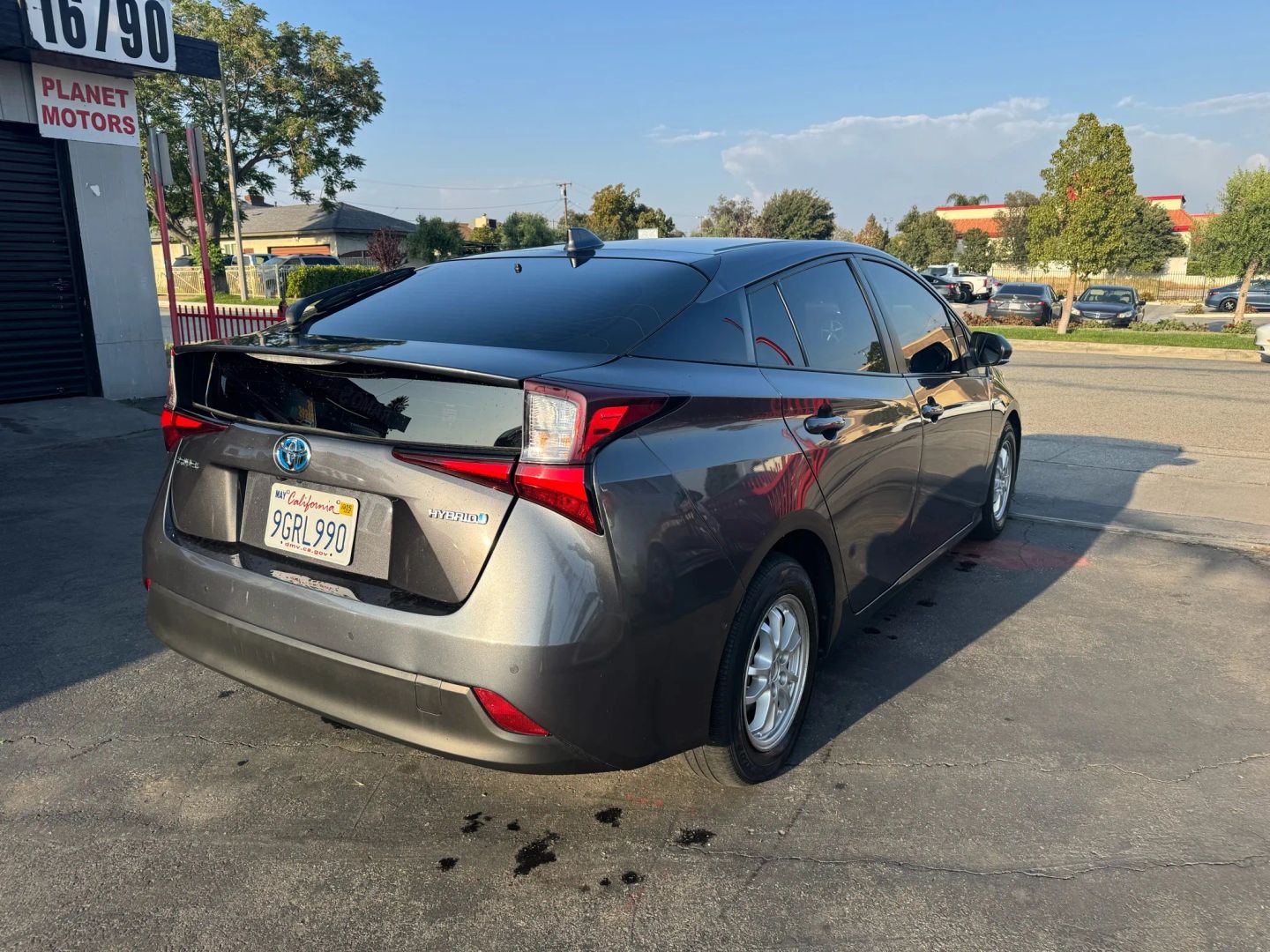 2021 Toyota Prius LE - Photo 6