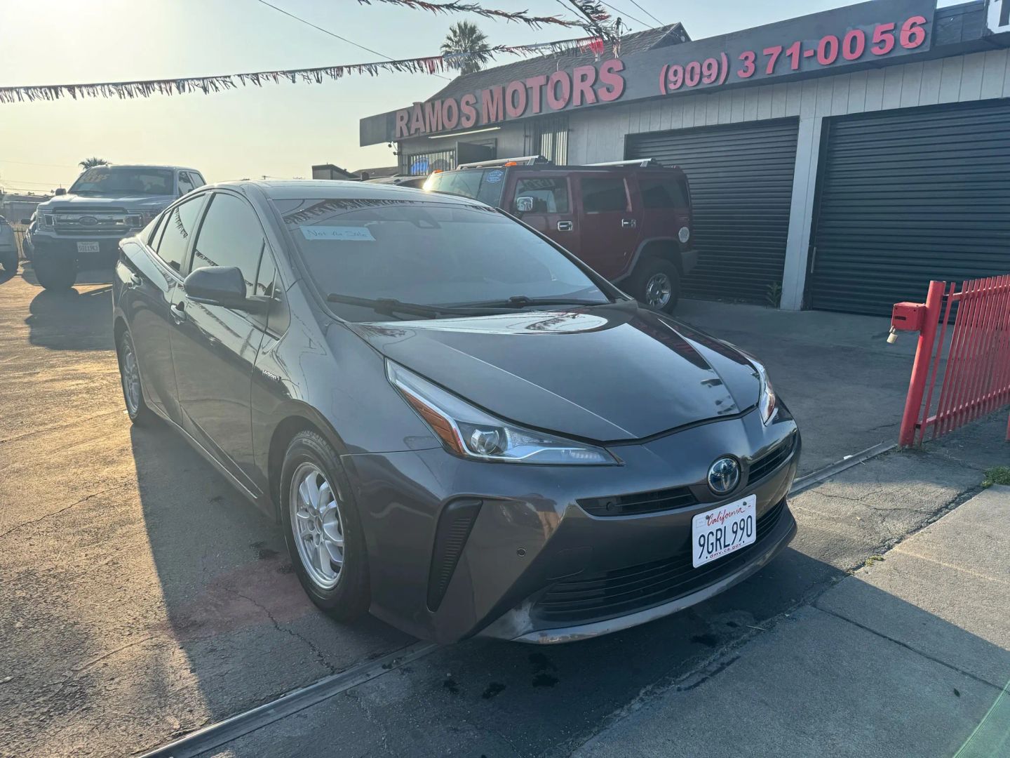 2021 Toyota Prius LE - Photo 8