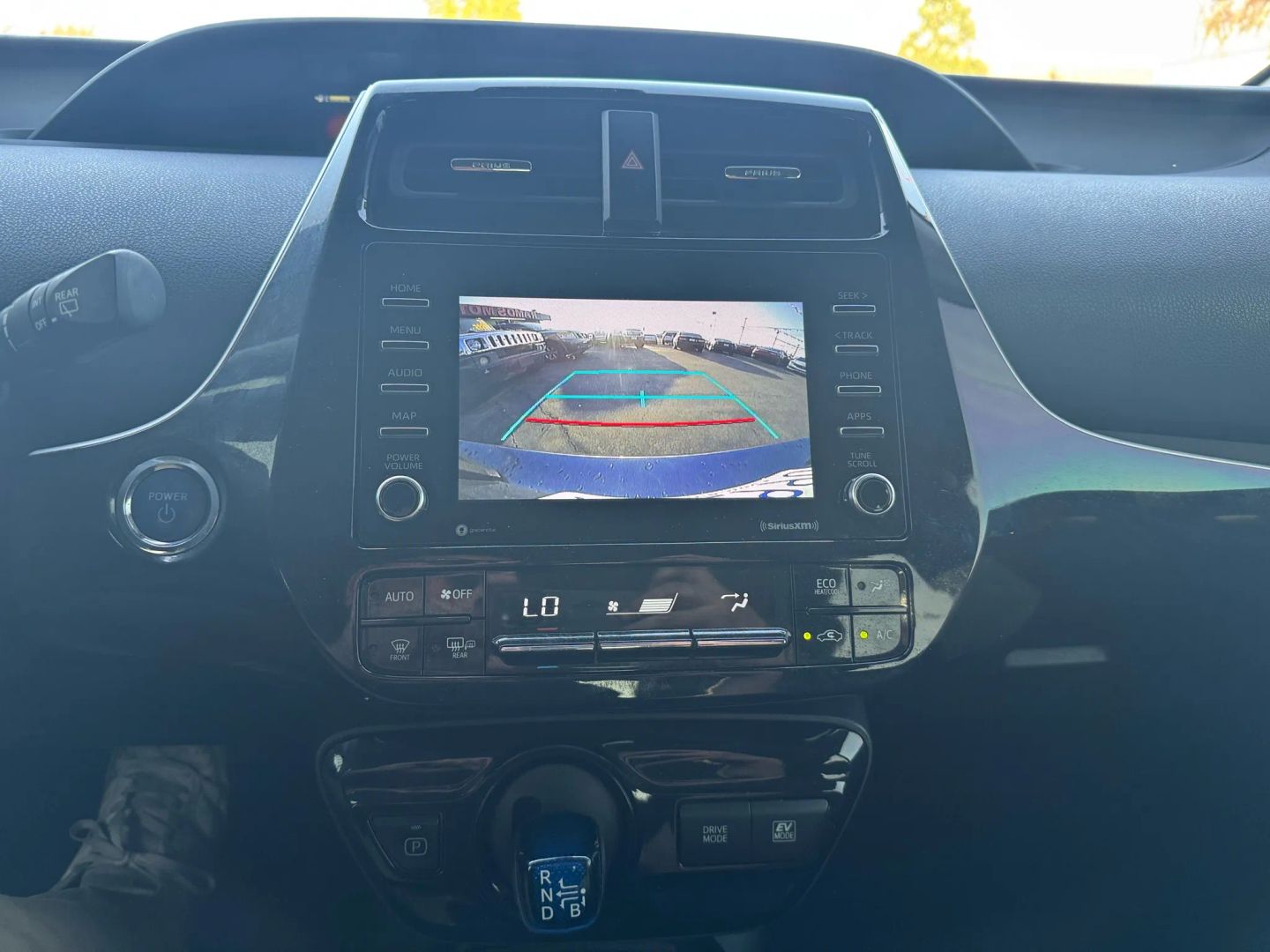 2021 Toyota Prius LE - Photo 14