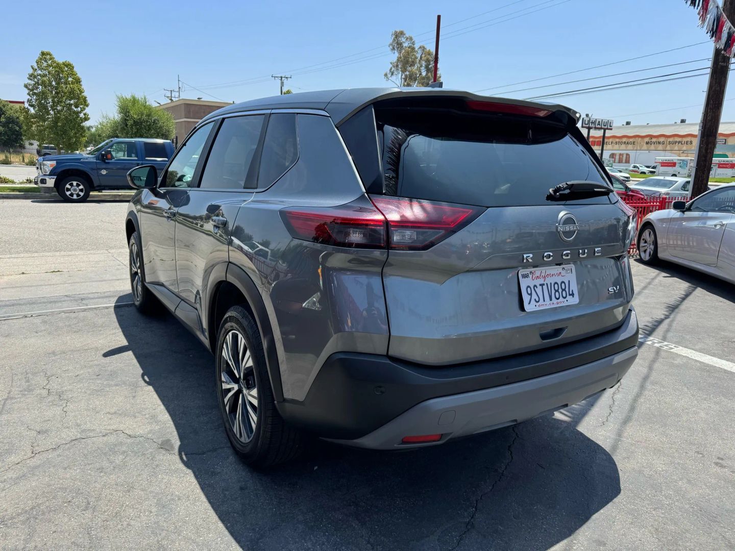 2023 Nissan Rogue SV - Photo 4