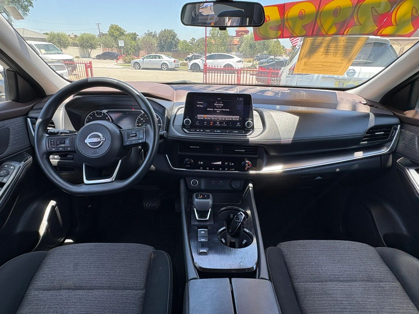 2023 Nissan Rogue SV - Photo 11