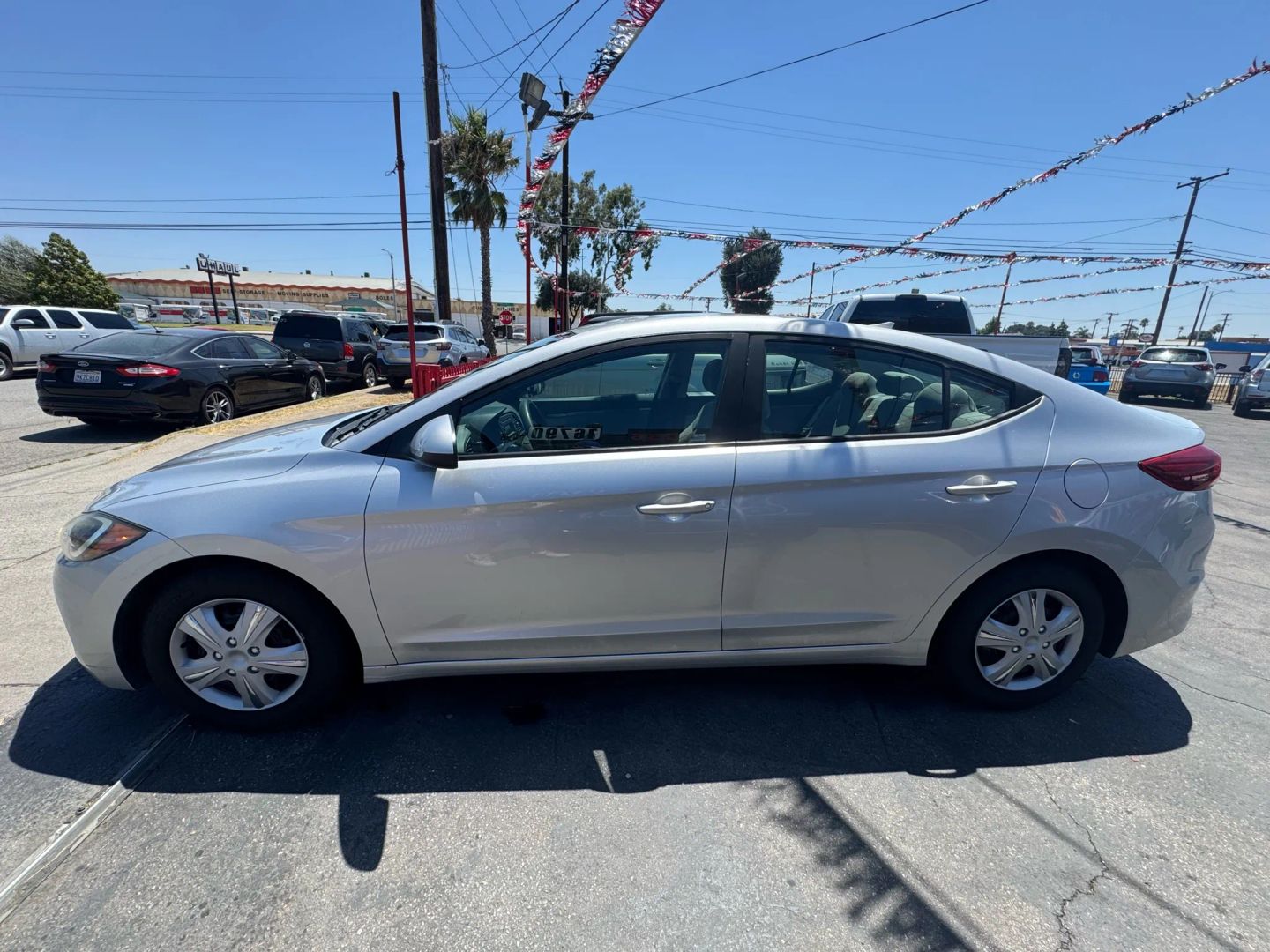 2017 Hyundai Elantra SE photo 3