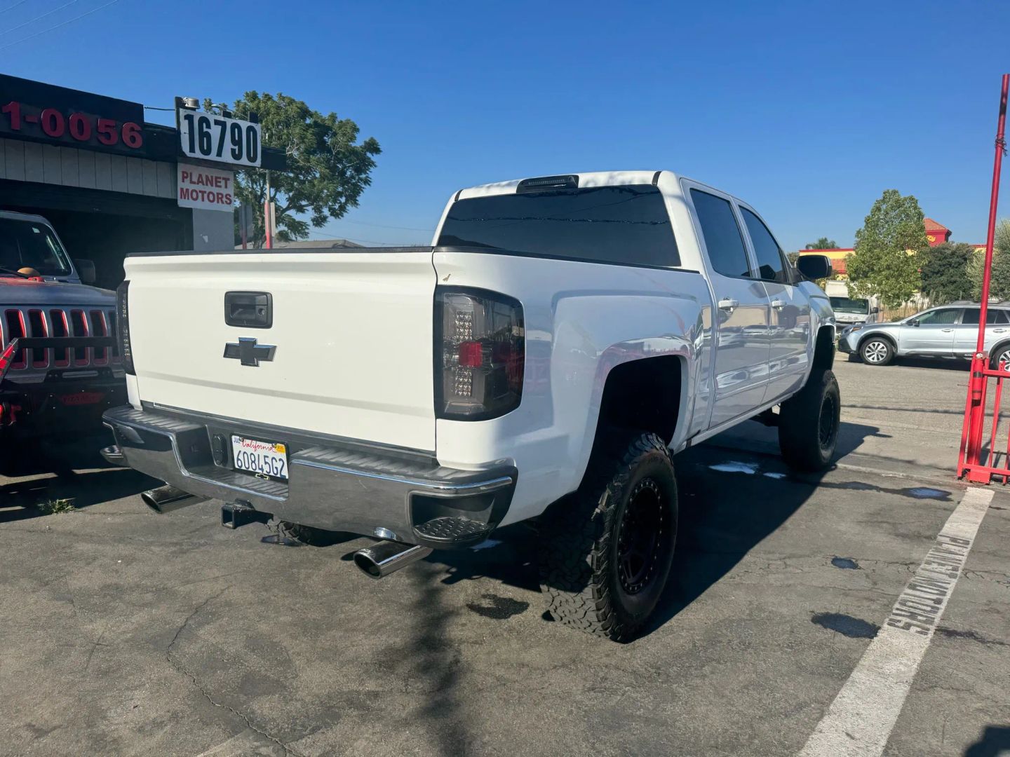 2017 Chevrolet Silverado 1500 LT photo 4