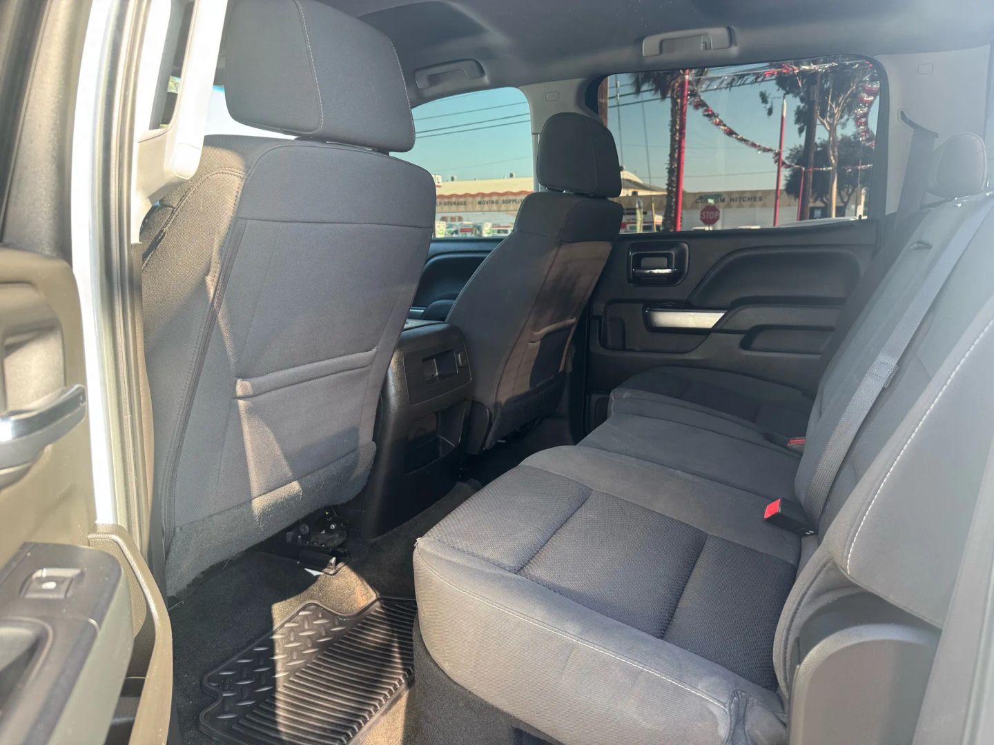 2017 Chevrolet Silverado 1500 LT photo 9