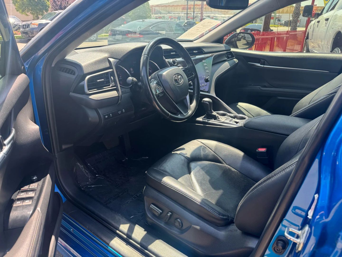 2019 Toyota Camry XSE photo 10