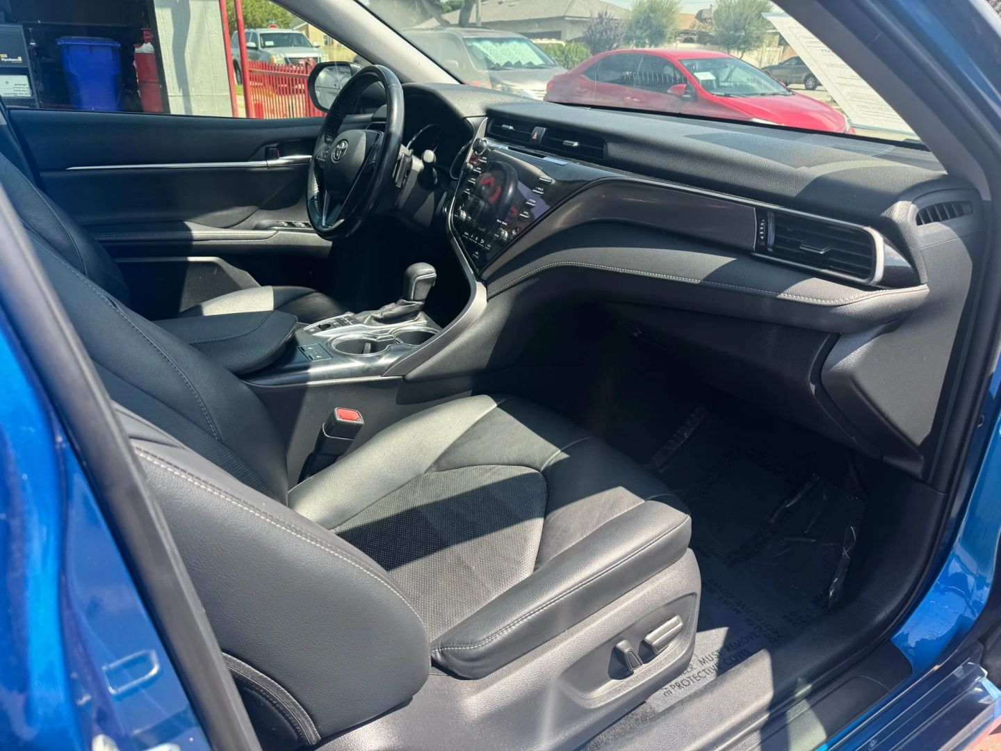 2019 Toyota Camry XSE photo 13