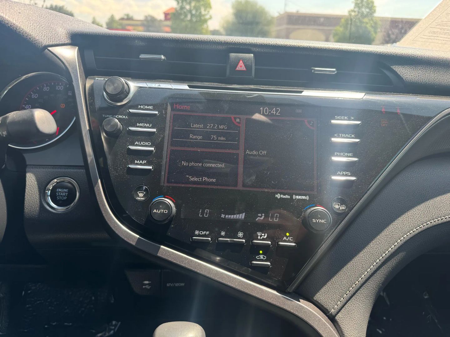 2019 Toyota Camry XSE photo 16