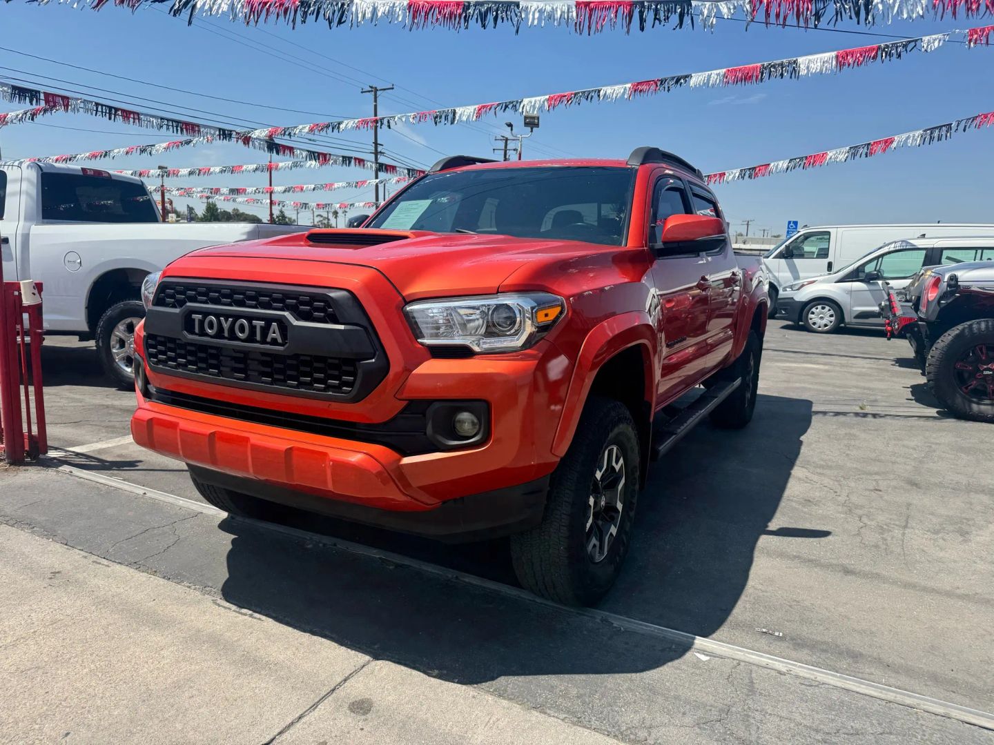 2016 Toyota Tacoma Double Cab V6 TRD photo 2