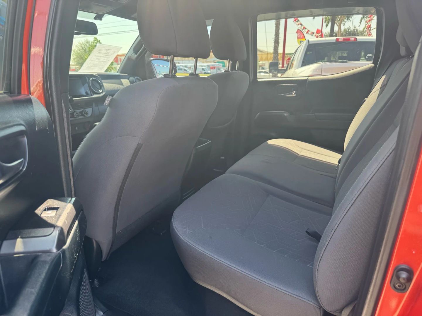 2016 Toyota Tacoma Double Cab V6 TRD photo 11