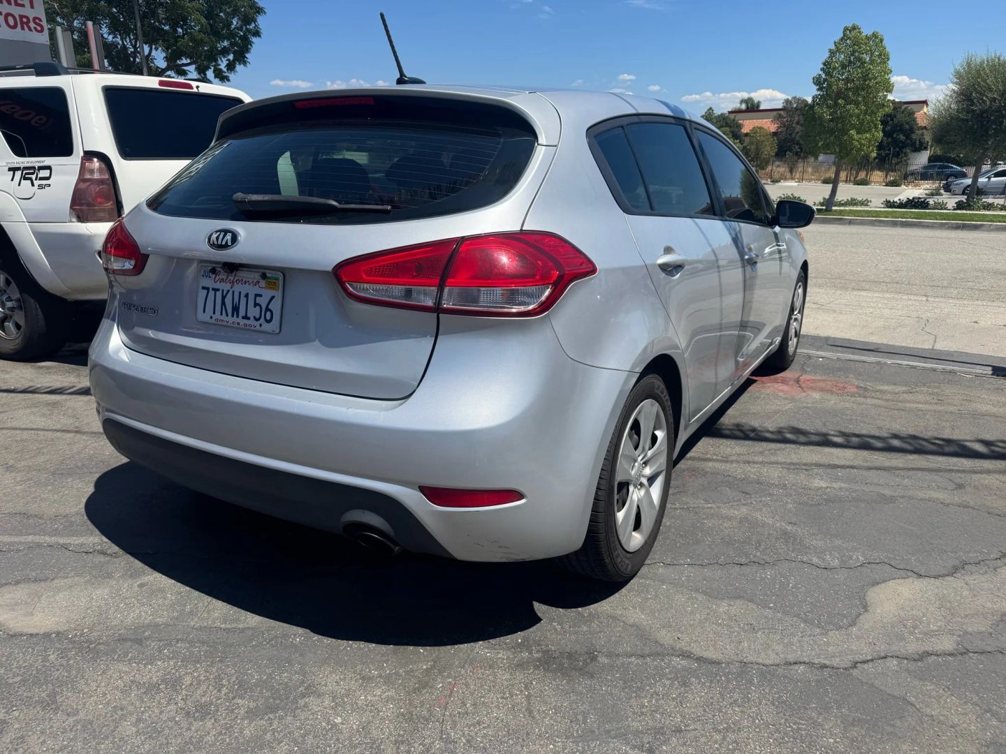 2016 Kia Forte 5-Door LX photo 6