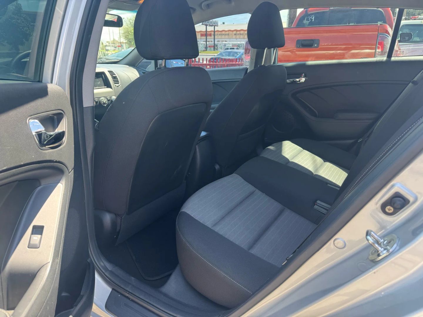 2016 Kia Forte 5-Door LX photo 11