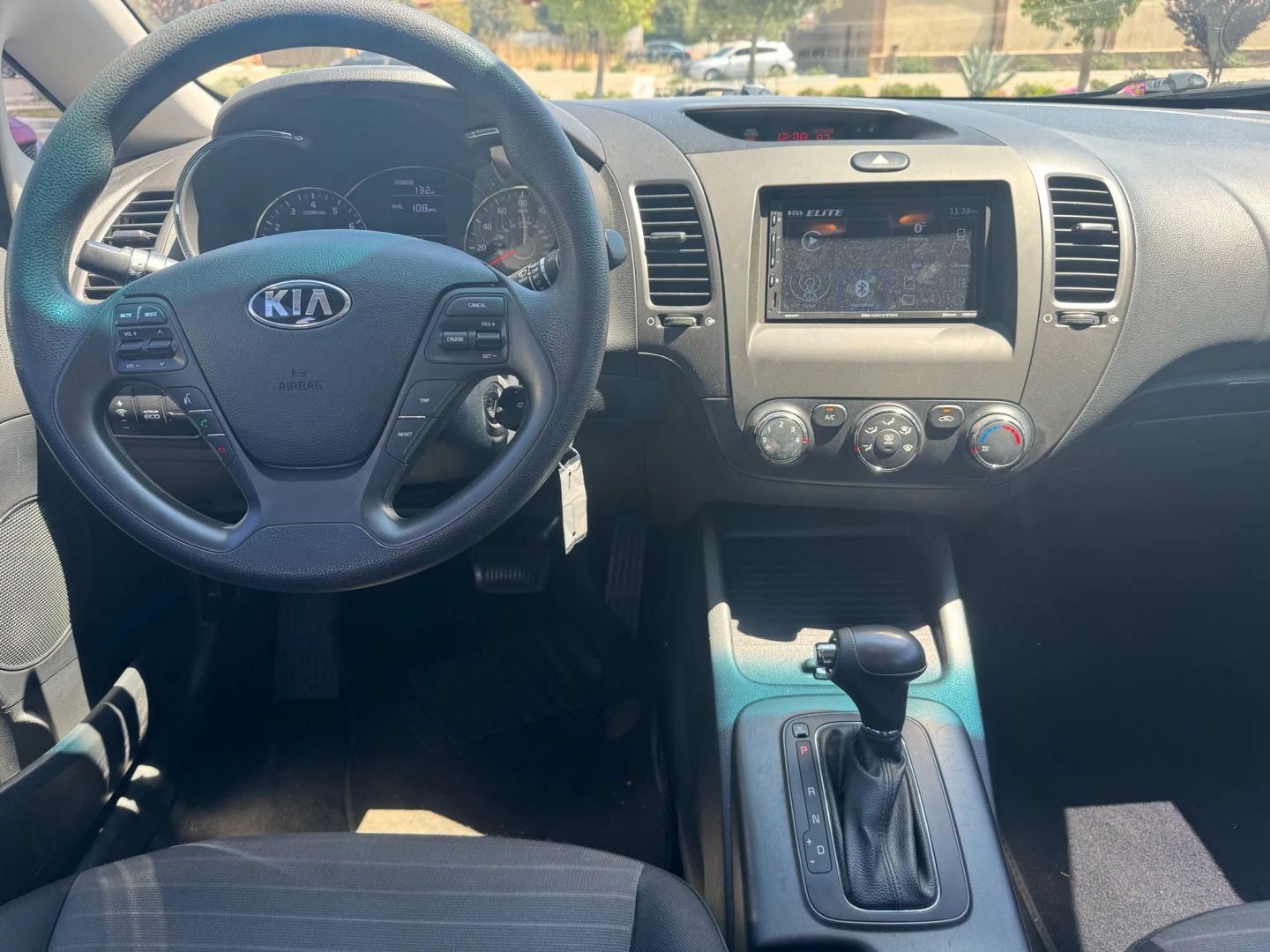 2016 Kia Forte 5-Door LX photo 14