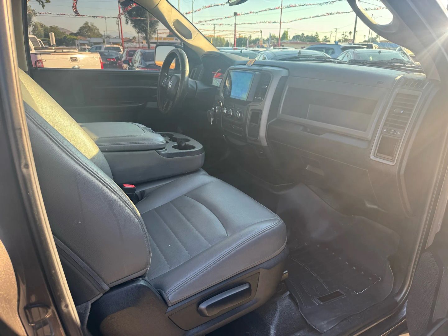 2018 Ram 1500 Tradesman photo 11