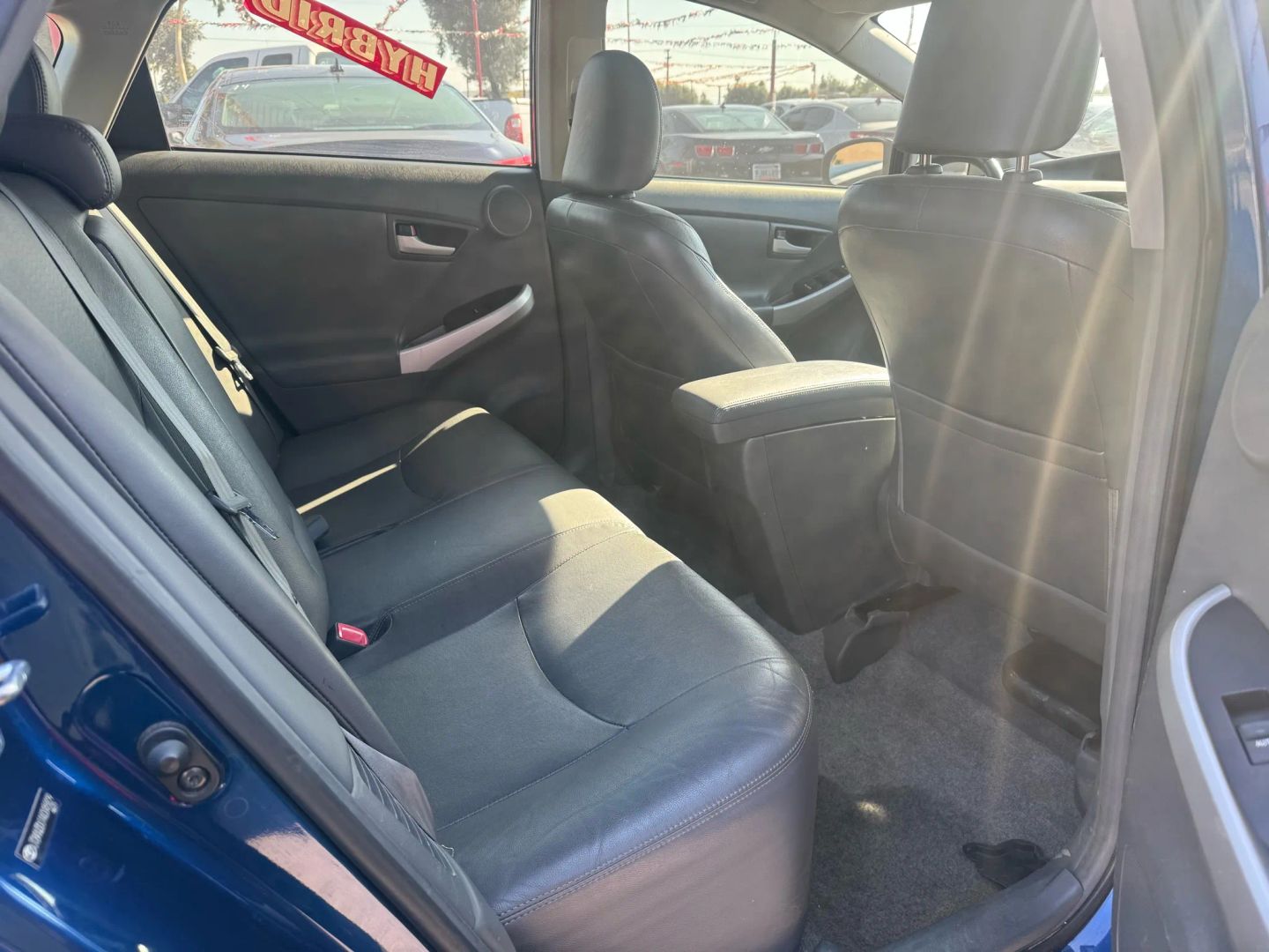 2010 Toyota Prius V photo 12