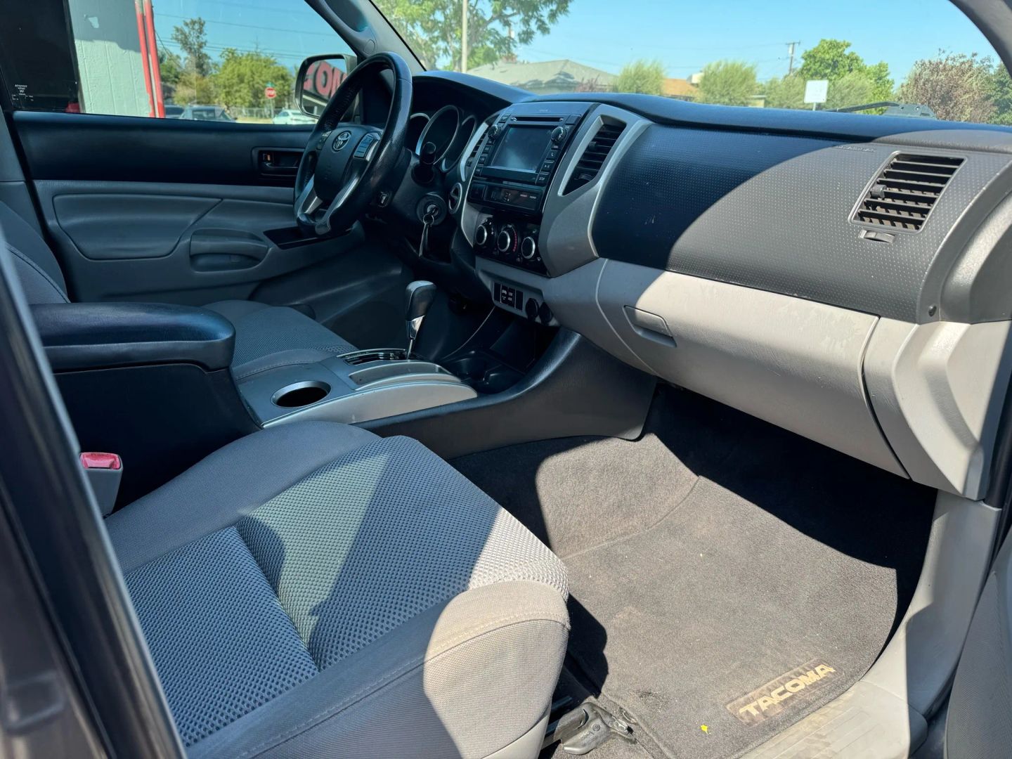 2013 Toyota Tacoma 4x4 Double Cab V6 photo 12