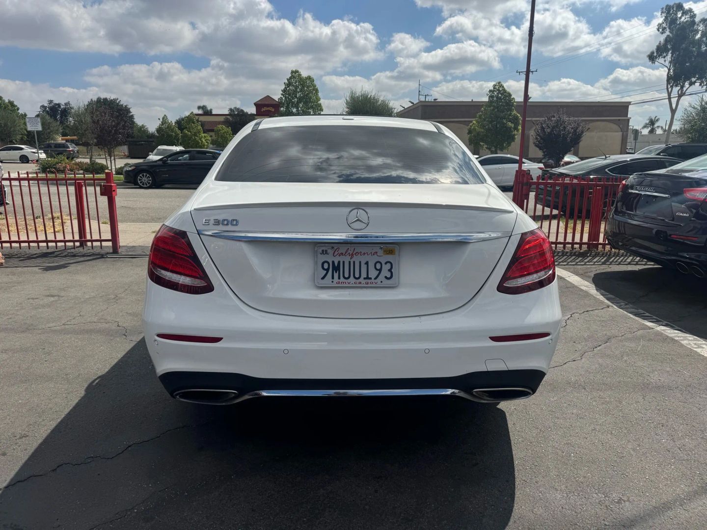 2019 Mercedes Benz E 300 photo 5