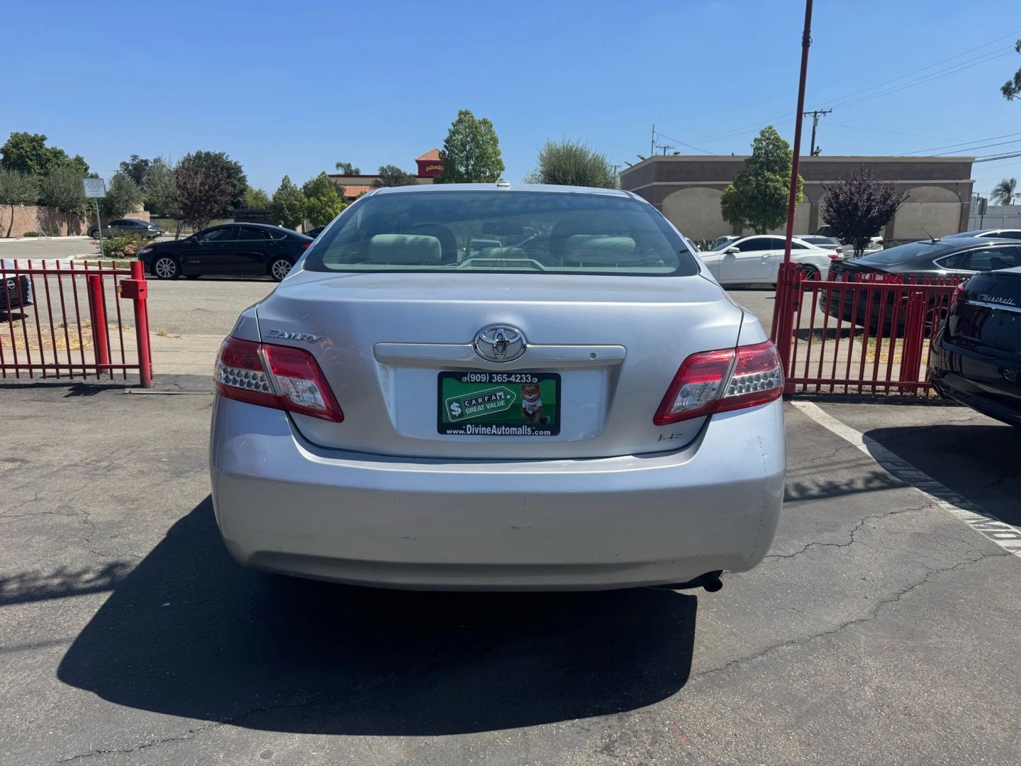 2011 Toyota Camry Base photo 3