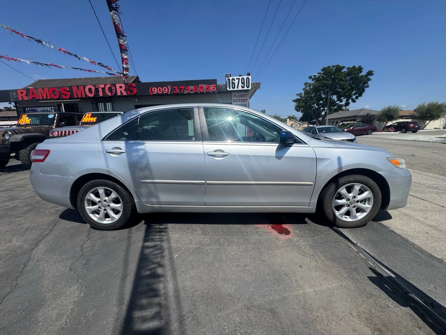 2011 Toyota Camry Base photo 4
