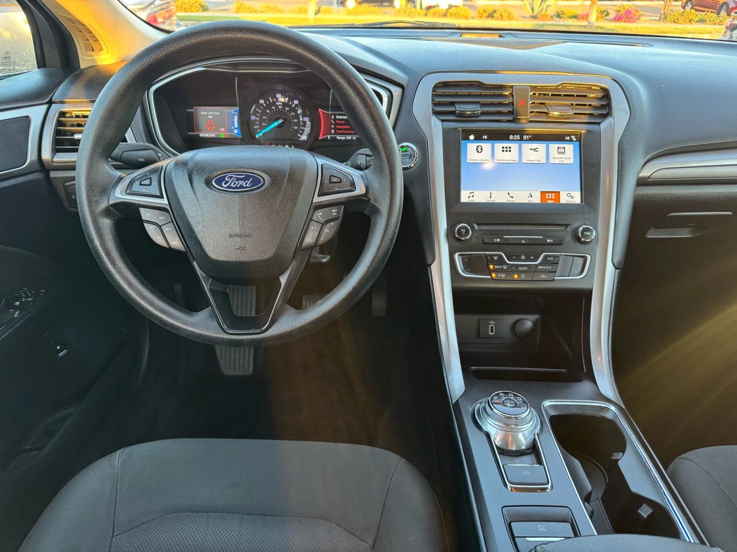 2018 Ford Fusion Hybrid SE photo 14