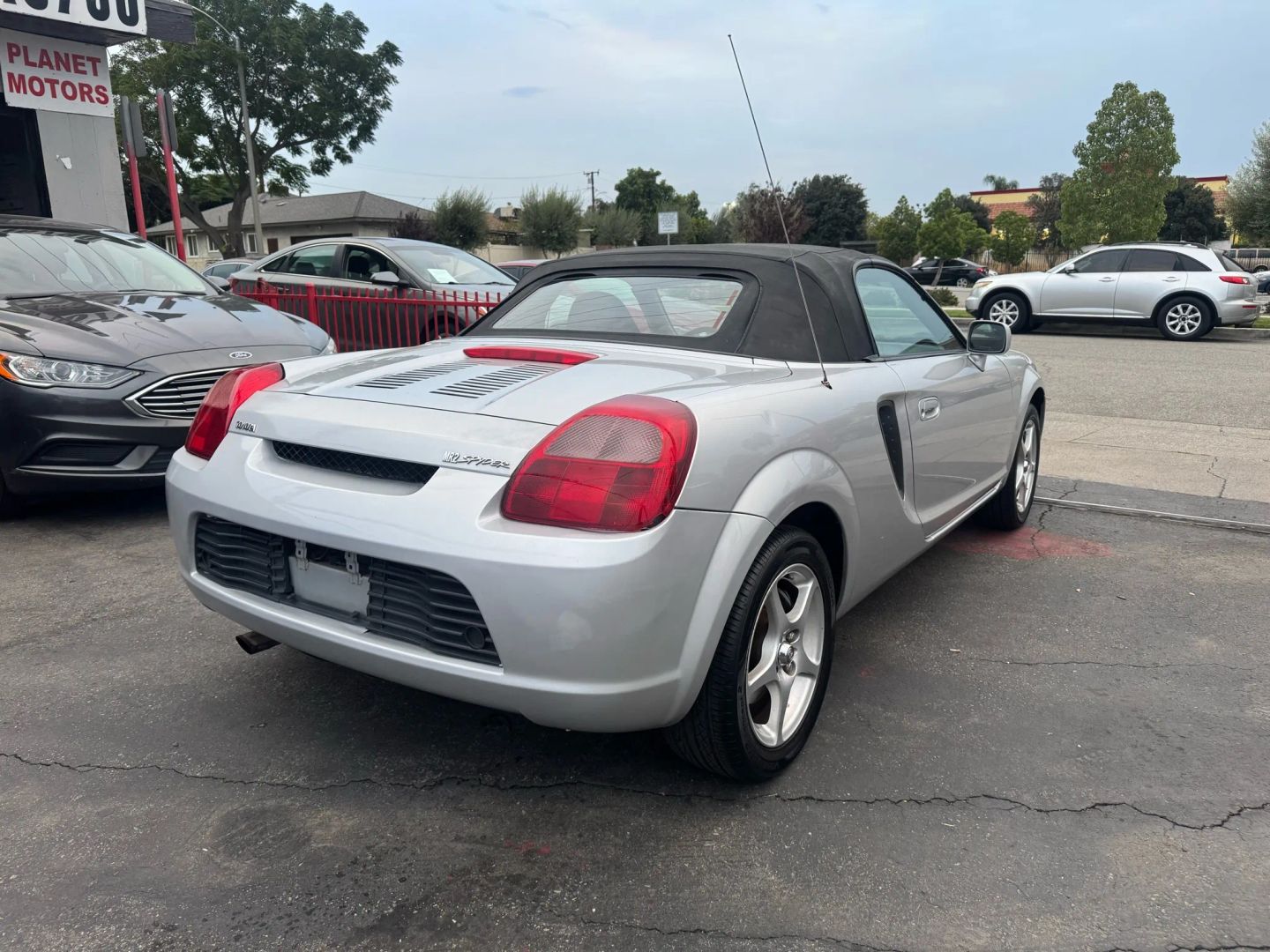 2001 Toyota MR2 Spyder photo 6