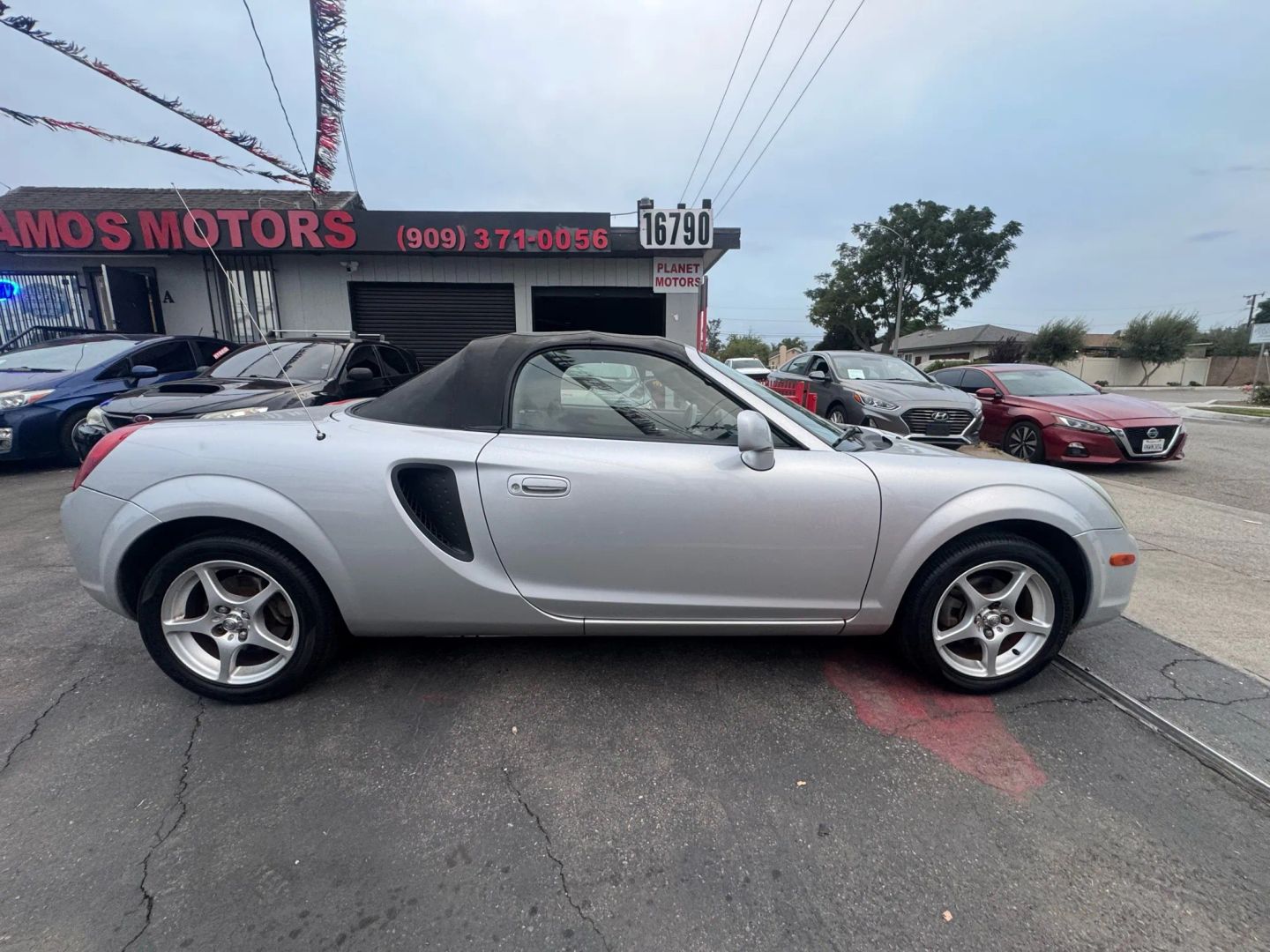 2001 Toyota MR2 Spyder photo 7