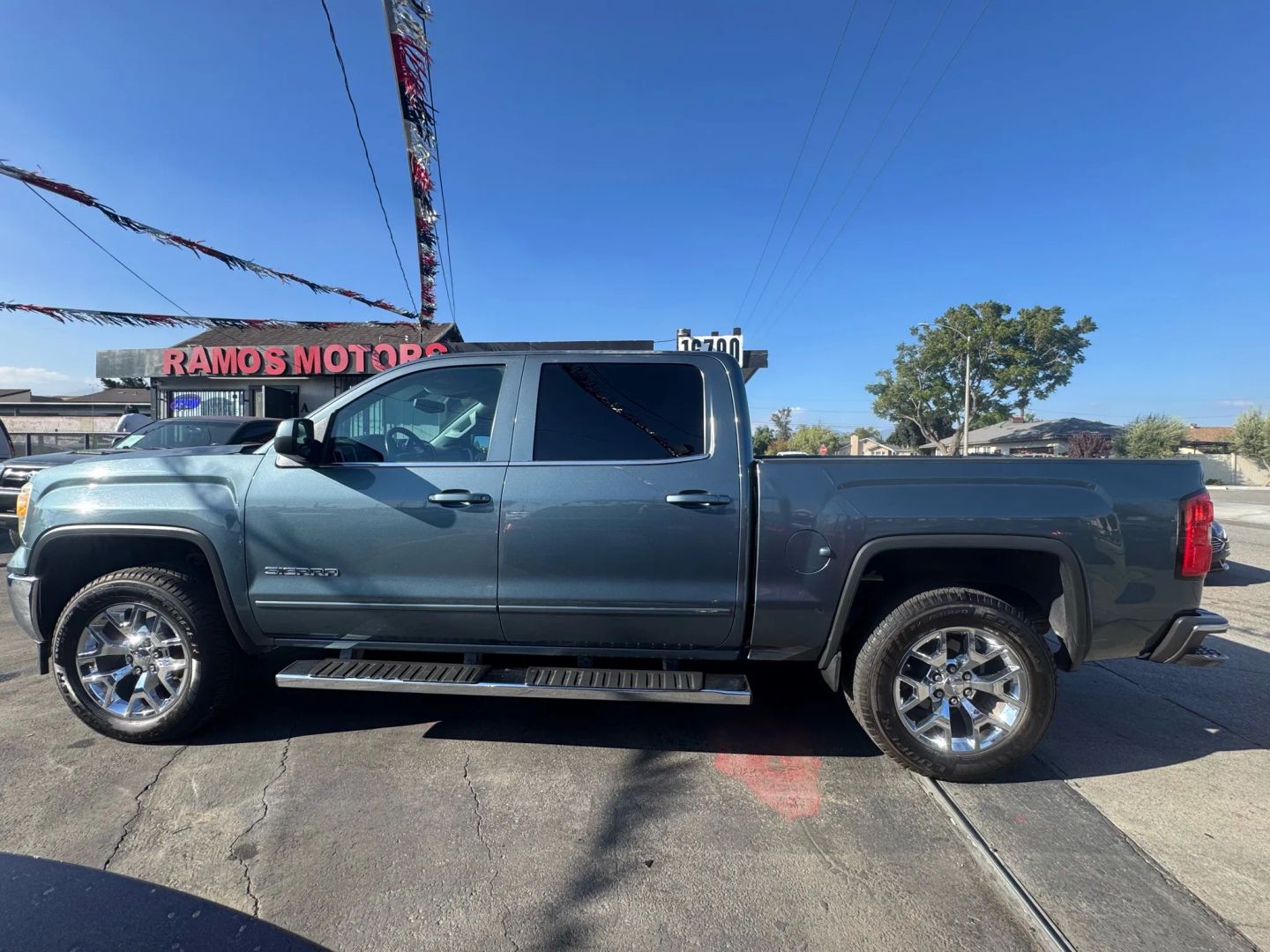 2014 Gmc Sierra 1500 SLE photo 3