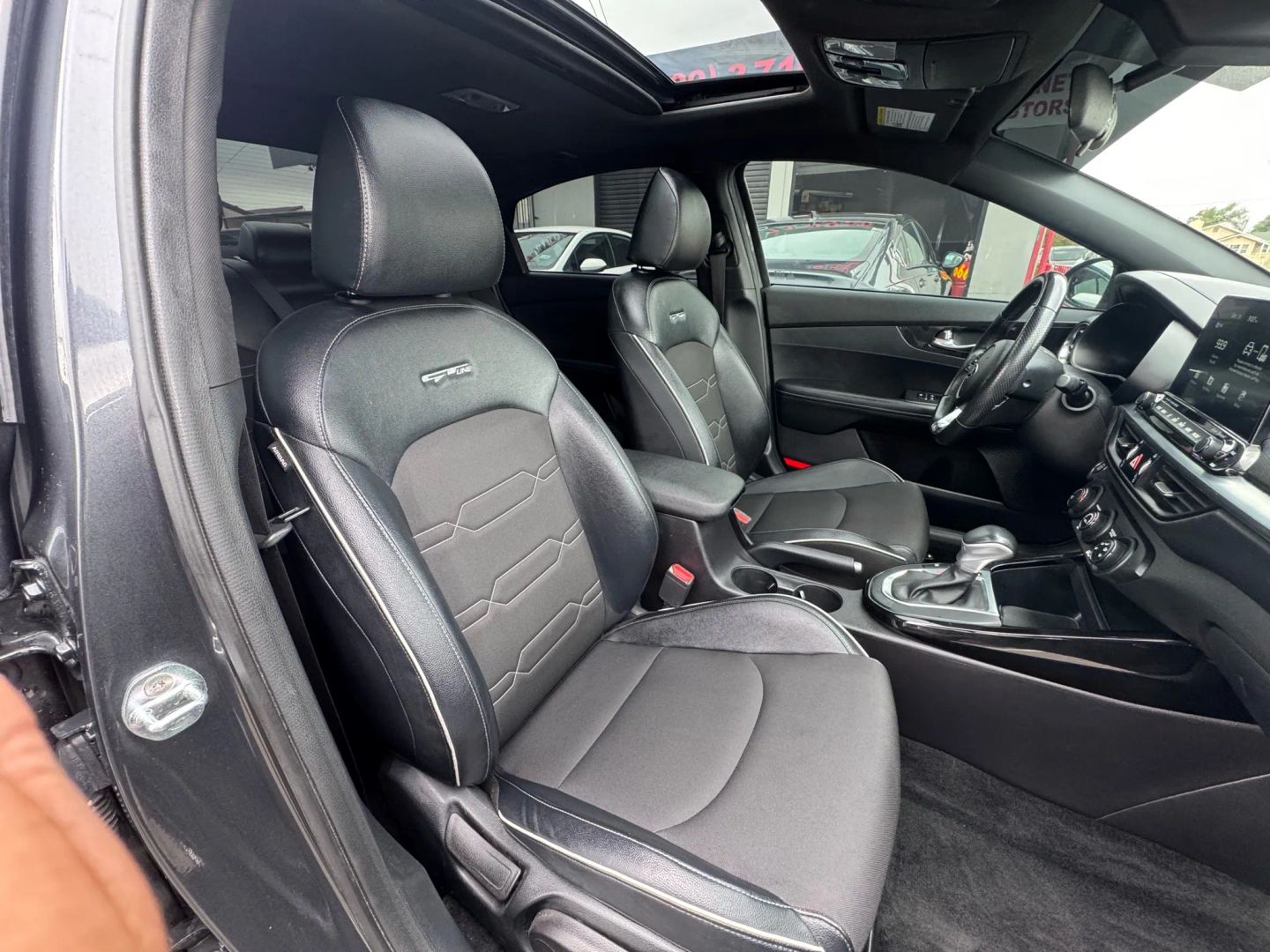 2021 Kia Forte GT-Line photo 14