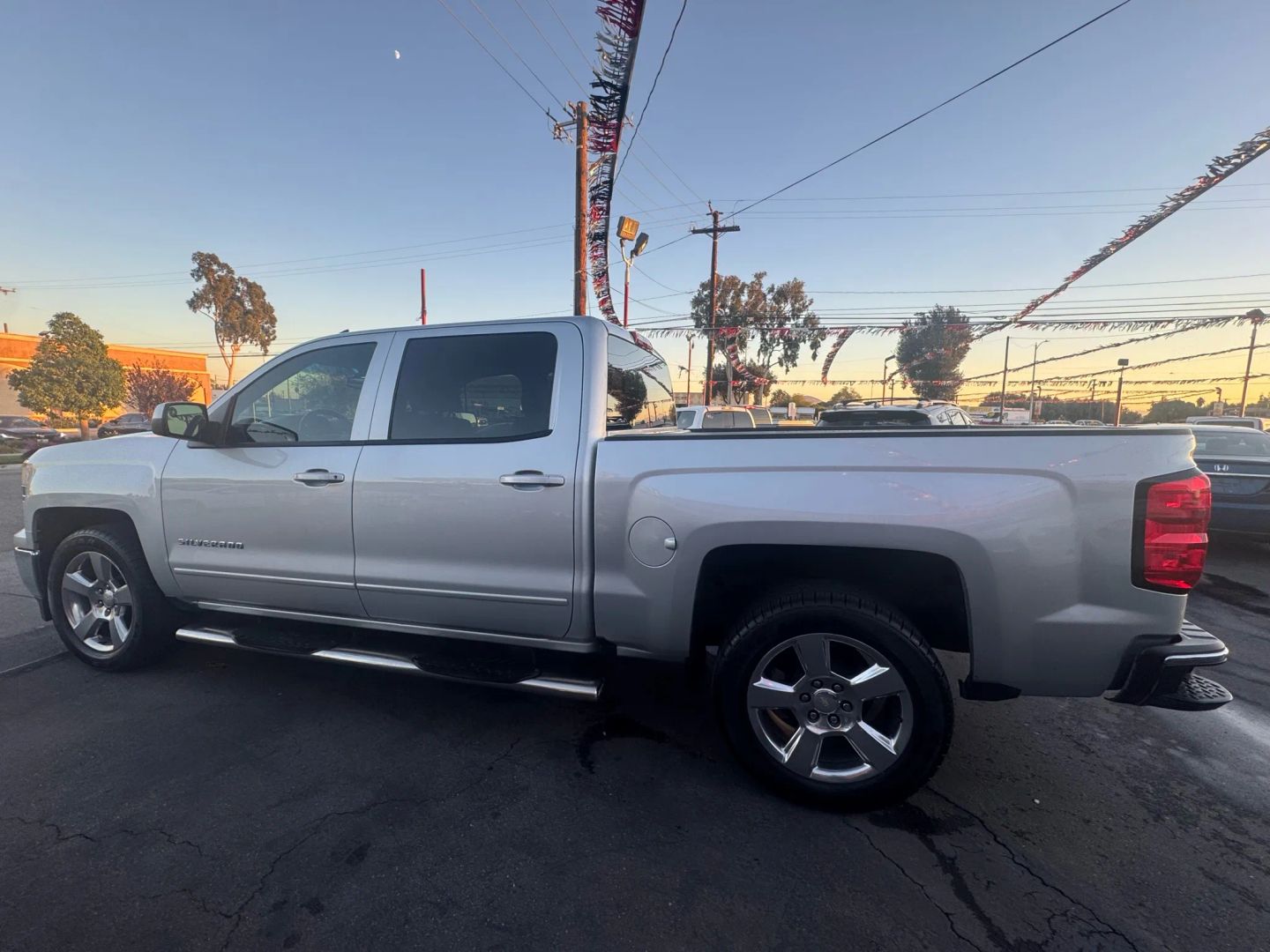 2015 Chevrolet Silverado 1500 LT photo 2