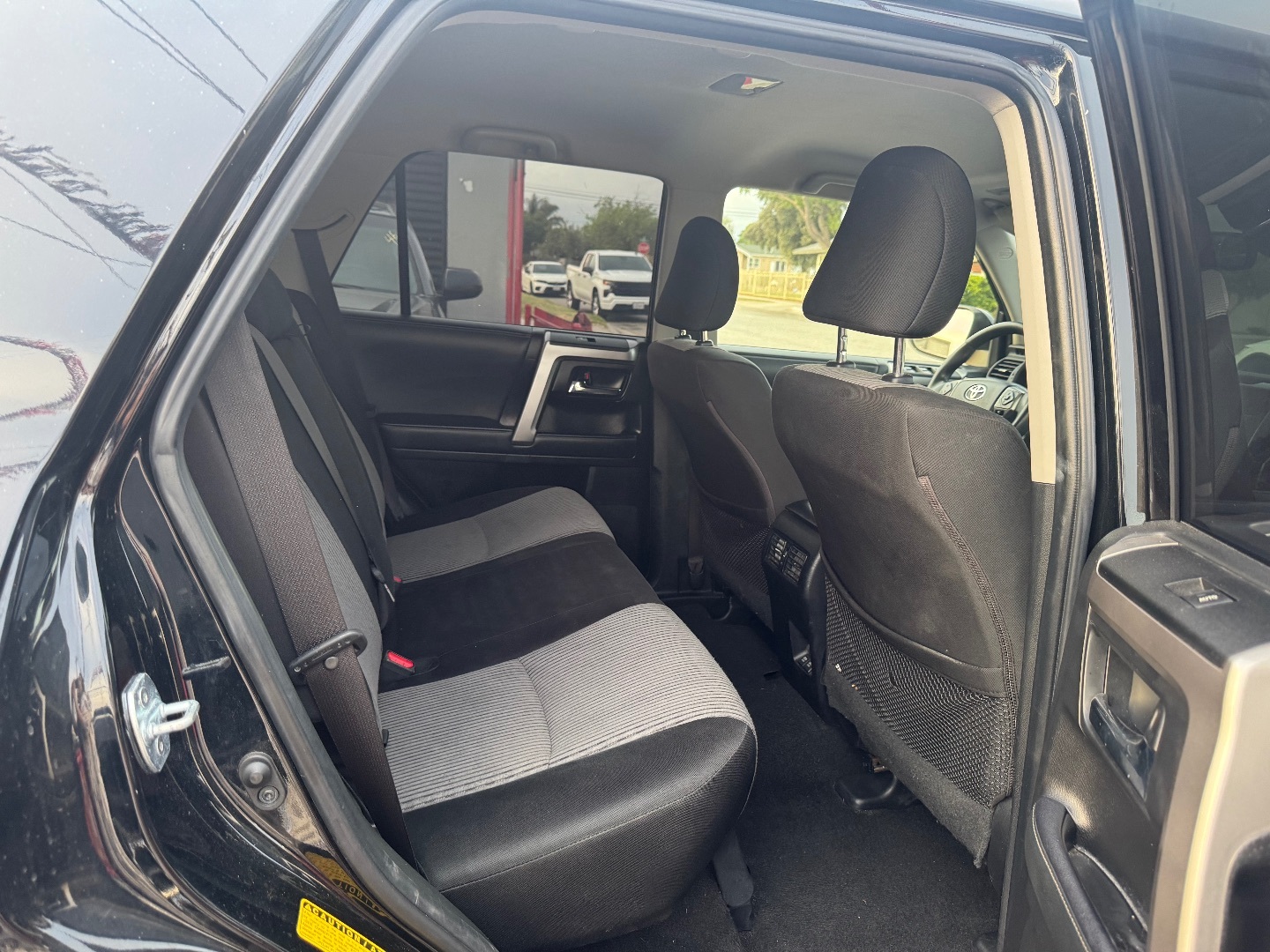 2021 Toyota 4Runner SR5 - Photo 3
